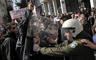 希腊劳工大罢工 引爆警民冲突