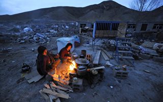 中国过渡政府总统号召灾民自救  逃离藏灾区