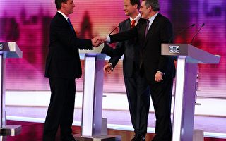 英三党领袖开始最后大选辩论