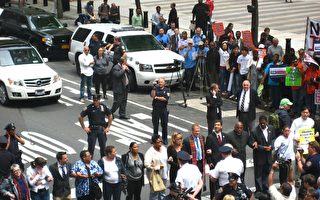 移民改革示威 紐約議員等16人阻街被捕