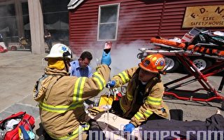 市消防局举行首届EMS健康展