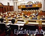 梁國雄批政改公聽會似文革