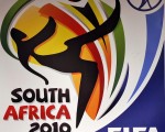 圖：第十九屆世界盃足球賽，將於2010年6月11日至7月11日在南非的十個城市舉行，共有來自世界各地的32支球隊參加賽事，共進行64場比賽決定冠軍隊伍，本屆亦是首次在非洲舉行的世界盃。(AFP)