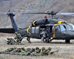 圖為2009年3月31日，美國與南韓士兵在Mungyeong聯合軍事演習。 （AFP PHOTO/KIM JAE-HWAN)