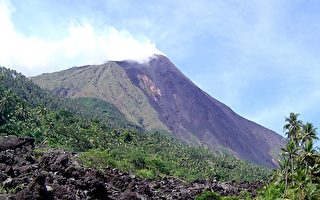 印尼火山爆发  4人失踪