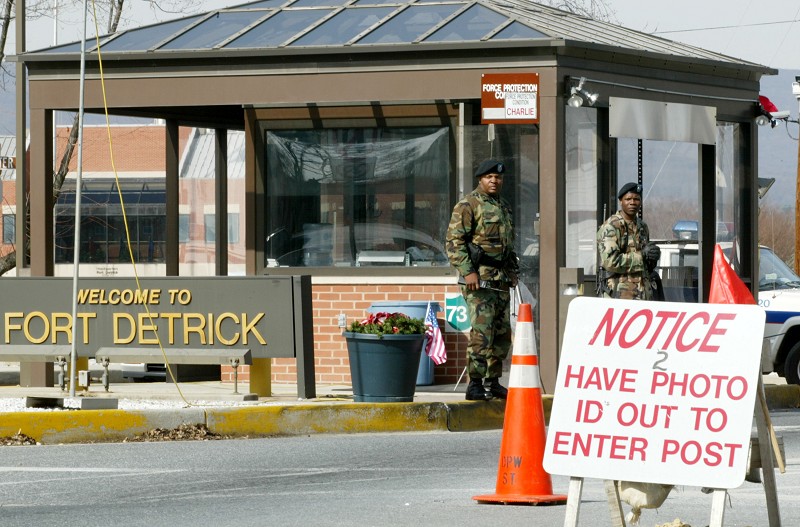 美军医务人员闯入军事基地后枪杀两人后被杀迪特里克堡| 德里特里克堡| 射击