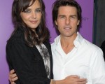 主演凯蒂·赫尔姆斯（Katie Holmes）携老公汤姆·克鲁斯（Tom Cruise）为新片助阵。(图/Getty Images)