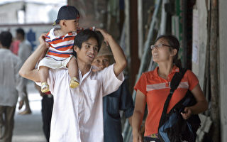 中國一孩生育率跌至0.5 各地卻重獎生三孩