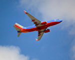 美航空公司收费提高 一些费用增50％