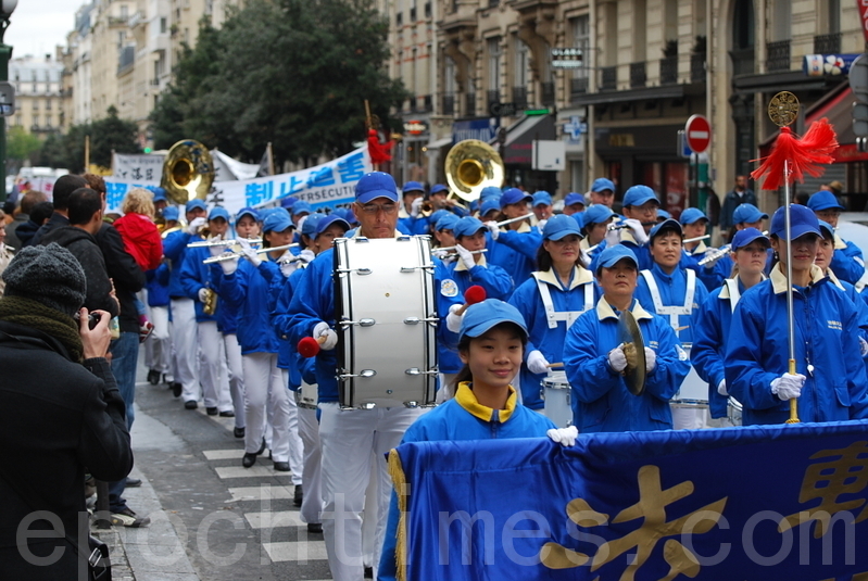 巴黎街道2.jpg