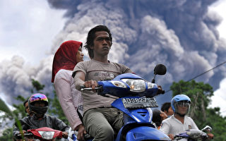 組圖：印尼梅拉比火山 再度噴發