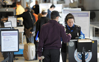 美机场全身扫描 旅客：为安全不介意