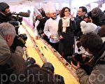 组图：世界最长柴形圣诞蛋糕巴黎问世
