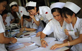 美护士短缺、老化 大学纷设速成班应急