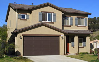 洛杉磯全新獨立屋售50餘萬還剩兩棟