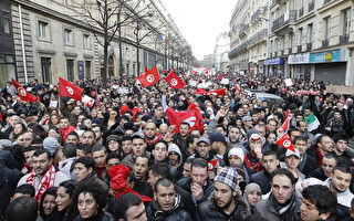獨裁總統出逃 突尼斯民眾歡呼 議長代總統