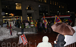 多個團體哈佛前抗議胡錦濤訪美