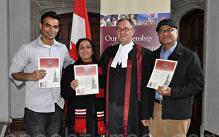 宣誓入籍 印裔移民称轻松适应加拿大