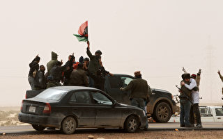 反對派目標首都  卡扎菲搜捕群眾 英法美再警告