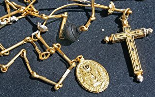 海底探宝 美佛州发现17世纪金链子