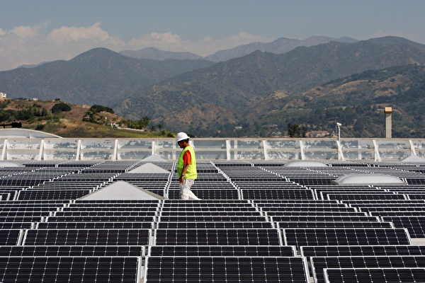 美国太阳能屋扩充快 光伏行业就业增24.5%