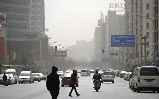 沙尘暴袭北京 空气“重度污染”