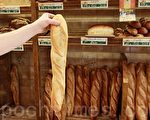 法國麵包師烤出逾140米麵包 創吉尼斯紀錄