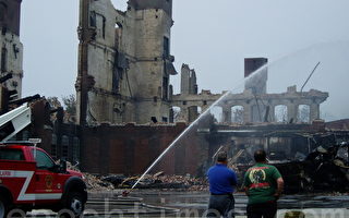 罗州温莎基8级大火 烧毁112年老工厂
