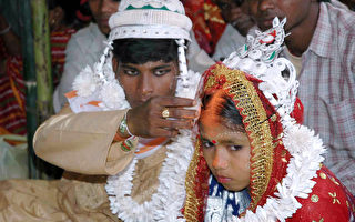 揭秘印度等国“娃娃新娘”的悲惨命运
