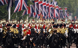 英國女王生日閱兵 威廉王子首次參加