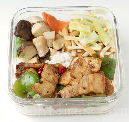 回鍋肉便當(攝影:大麥克/大紀元)