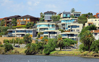 悉尼投资者与首次购房者 竞争低端房产