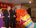 協勝公會春宴 兩岸官員舉杯握手寒暄