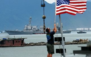 组图：庆祝建交16年 三艘美舰访问越南