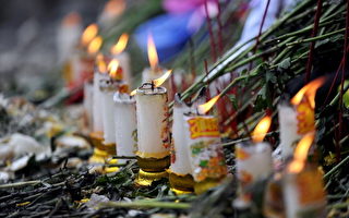 溫州高鐵事故各地悼念 杭州蠟燭被下架