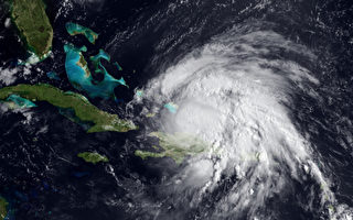 艾琳飓风来袭 美警告东海岸居民警戒