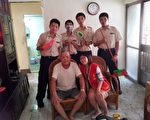 替代役男打扫环境 独居老人感动
