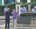 成都法庭上演的一幕荒唐“公开庭审”