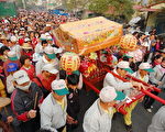 东山迎佛祖 百年传承重要民俗