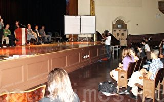 金山市长竞选人与中学生对话