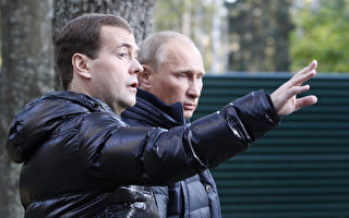 俄总统总理双簧戏 “受控民主”料将再现