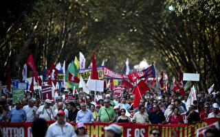 葡萄牙18万人上街 抗议紧缩措施