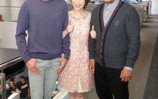 《賽德克‧巴萊》暴紅的主要演員林慶台(右)、大慶(左)，接受主持人陳雅琳的訪問（圖/三立提供）