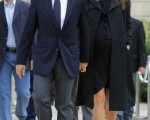 法國總統薩爾科齊與妻子布魯妮攝於今年9月17日。（AFP）