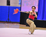 羅戈勇在新唐人電視台第三屆「全世界華人武術大賽」 上表演洪家槍（攝影﹕戴兵/大紀元）