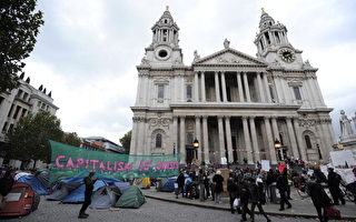 占领伦敦示威者不走 圣保罗教堂关门