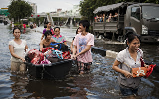 泰国上涨洪水 宛如“慢海啸”