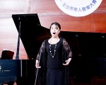 参加新唐人第五届全球华人声乐大赛北美初赛的美国选手女高音宇楠演唱《Vissi D'arte Vissi d'amore》。(摄影：戴兵/大纪元）