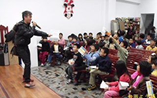 台西教会欢庆耶诞 弱势儿童快乐过节