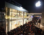 iPhone 4S大陸首發 北京店遭蛋洗 京滬停售